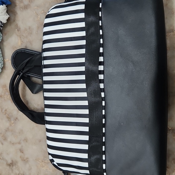 Black and White Laptop Bag - Picture 3 of 5